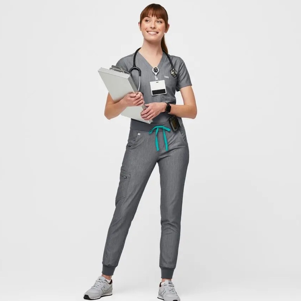 Figs Zamora Jogger Scrub Pants - Picture 2 of 13